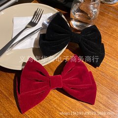 ワインレッドの黒いベルベットの植毛蝶ネクタイの半製品アクセサリーの靴の花の補助材料のギフトボックスの装飾蝶ネクタイ