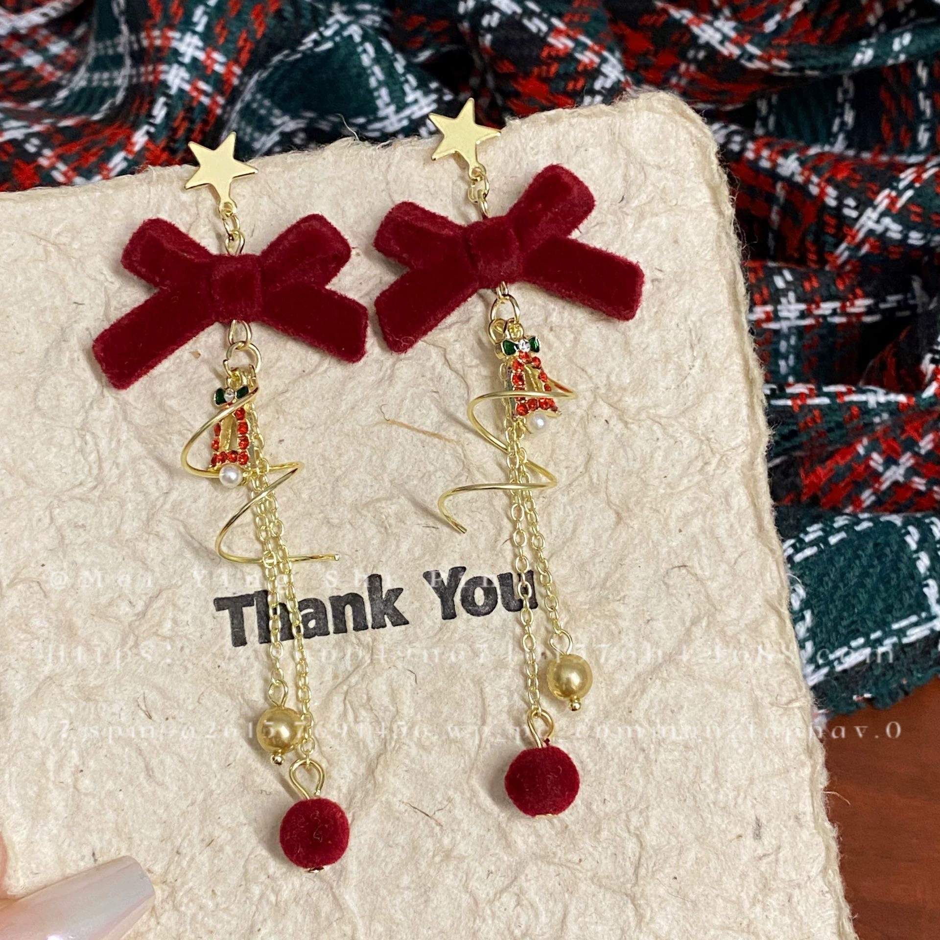 Asymmetrical Earrings, European Style for Elderly, Christmas Motifs, Lightweight 10 cm