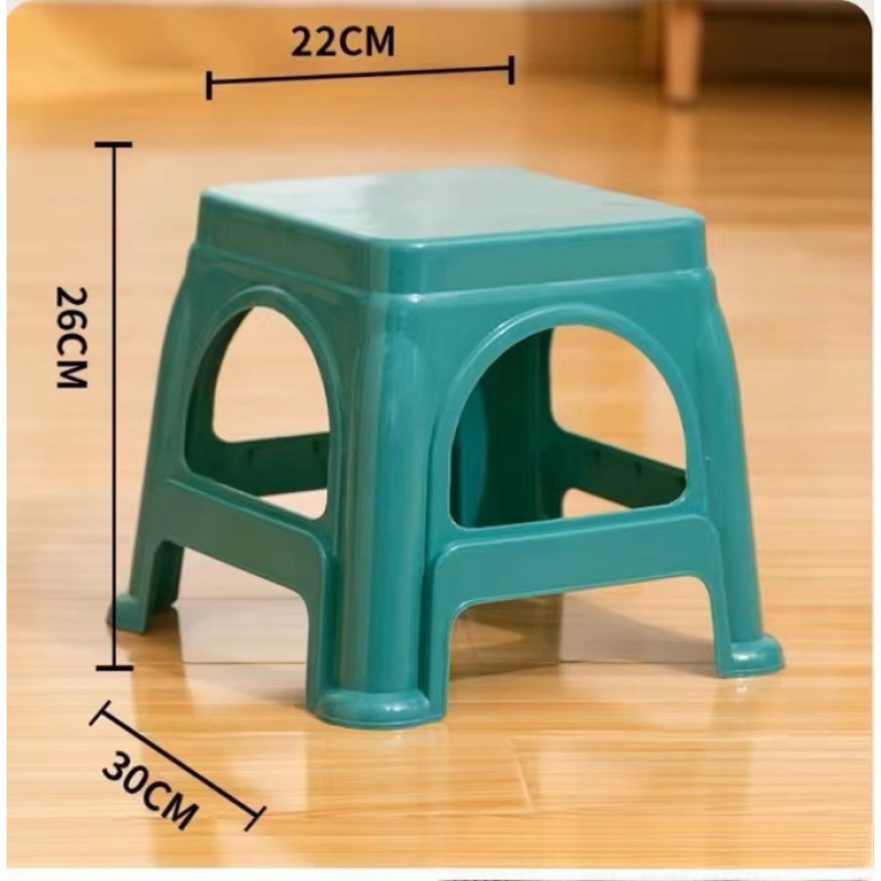 Taburetes de plástico pueden ser taburetes de sillas caseras taburetes altos taburetes al por mayor rojo engrosado en una pila de plástico