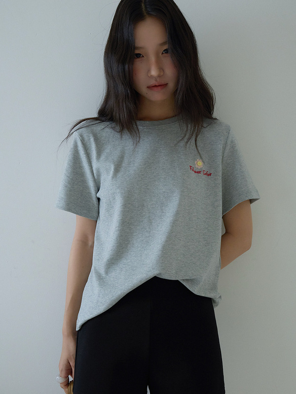 【欧凡】 面料超舒服 小花朵刺绣正肩款短袖T恤女装休闲上衣3099|undefined