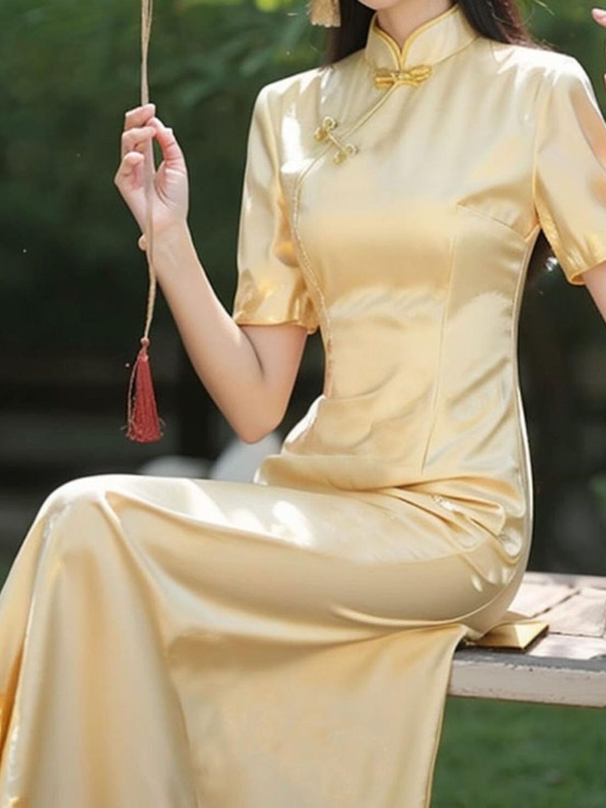 Váy dài sườn xám cải tiến phong cách Trung Quốc mùa hè tay ngắn màu vàng — Váy ngắn tay màu vàng chi tiết 5