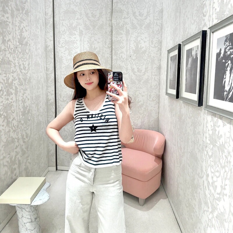 Nanyou Haute Couture 25 Summer New Collection Five-Pointed Star Letter Jacquard Navy Style Striped Knitted Vest Sleeveless Knitwear
