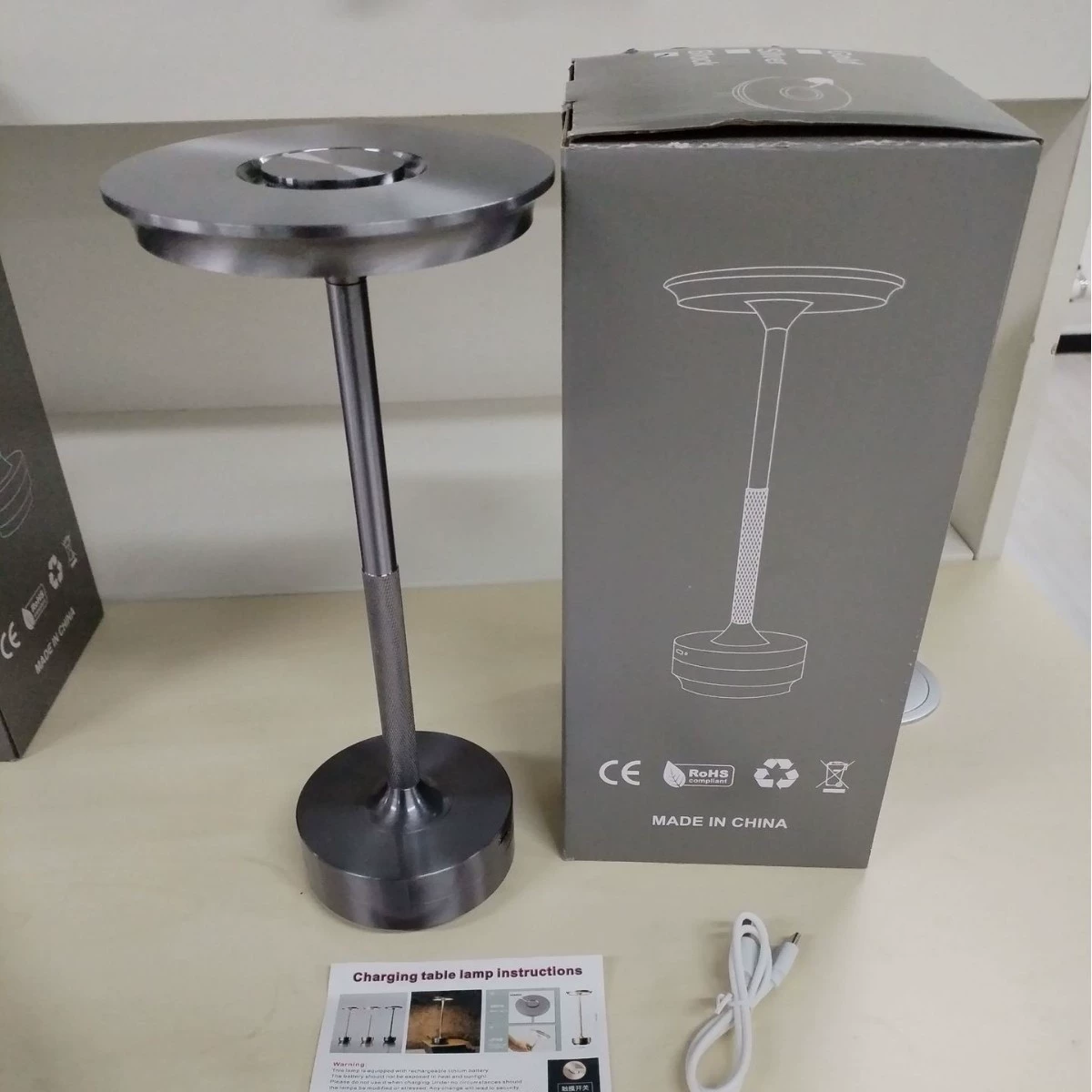 Прямые продажи с фабрики, летающая тарелка, перезаряжаемая настольная лампа, сенсорный ночник, бар, ресторан, настольная лампа, гостиничная прикроватная атмосфера, декоративная настольная лампа