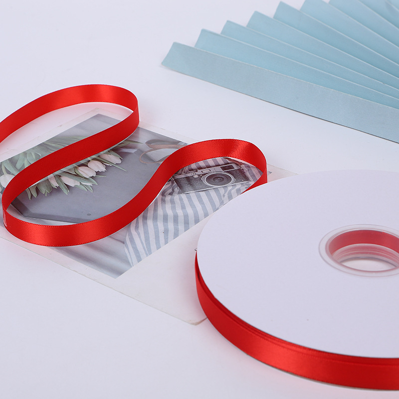 Suministro directo de fábrica de alta densidad de un solo lado de poliéster cinta de embalaje flor cinta decoración de la boda brillante Cinta Roja al por mayor