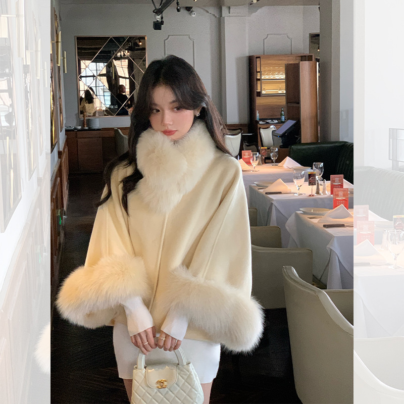 贵贵小富婆2025狐狸毛领秋冬羊毛呢子斗篷新款外套女双面羊绒大衣|undefined