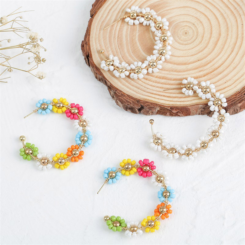 Bohemian Geometric C-shaped Rice Beads Flower Earrings Creative Personality Woven Earrings Jewelry display picture 2