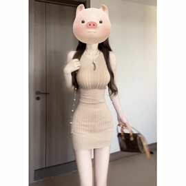 纯欲风性感辣妹挂脖镂空针织连衣裙女夏季修身显身材收腰包臀短裙