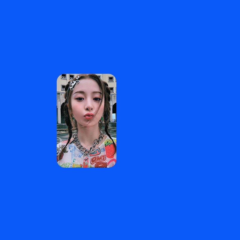 Карточка Chi Lesserafim Busan Lucky Card 2.0 офлайн, карточка фаната, новая звёздная коллекция