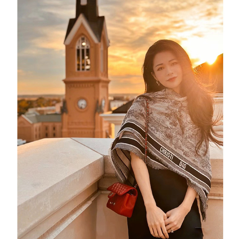 D Jungle Animal Double-Sided Cashmere Wool Scarf for Women, Autumn and Winter Air-Conditioned Room Warm Shawl, 140 Large Square Scarf Wholesale