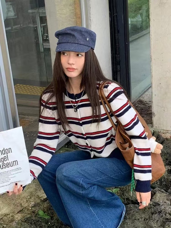 早秋针织衫小香风奶呼呼软糯毛衣开衫外套女初秋外搭正肩上衣|undefined