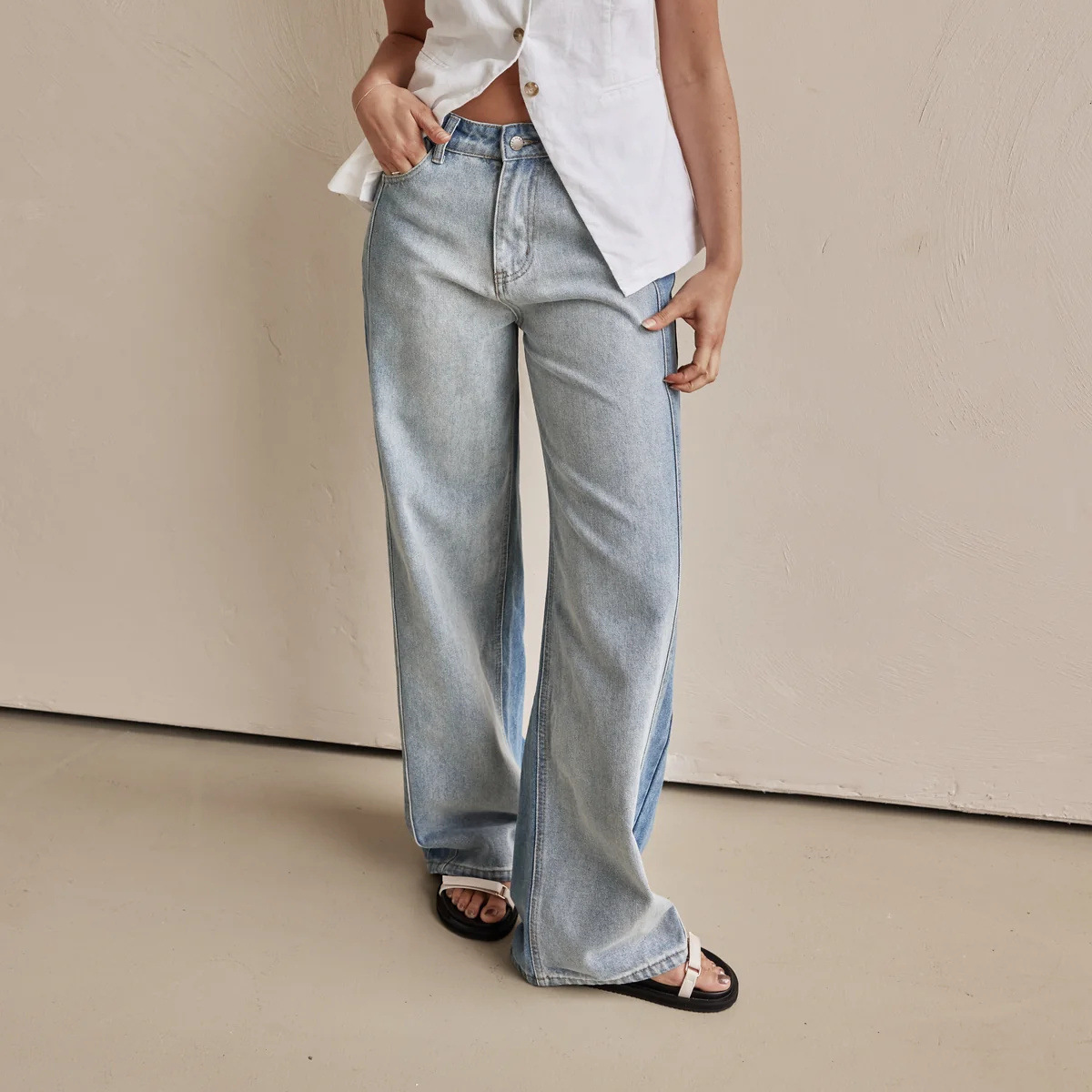 Women's 2025 New European And American Style Trendy Wide-Leg Pants Fashionable Street Washed Distressed Jeans 8932_ecoleips.com