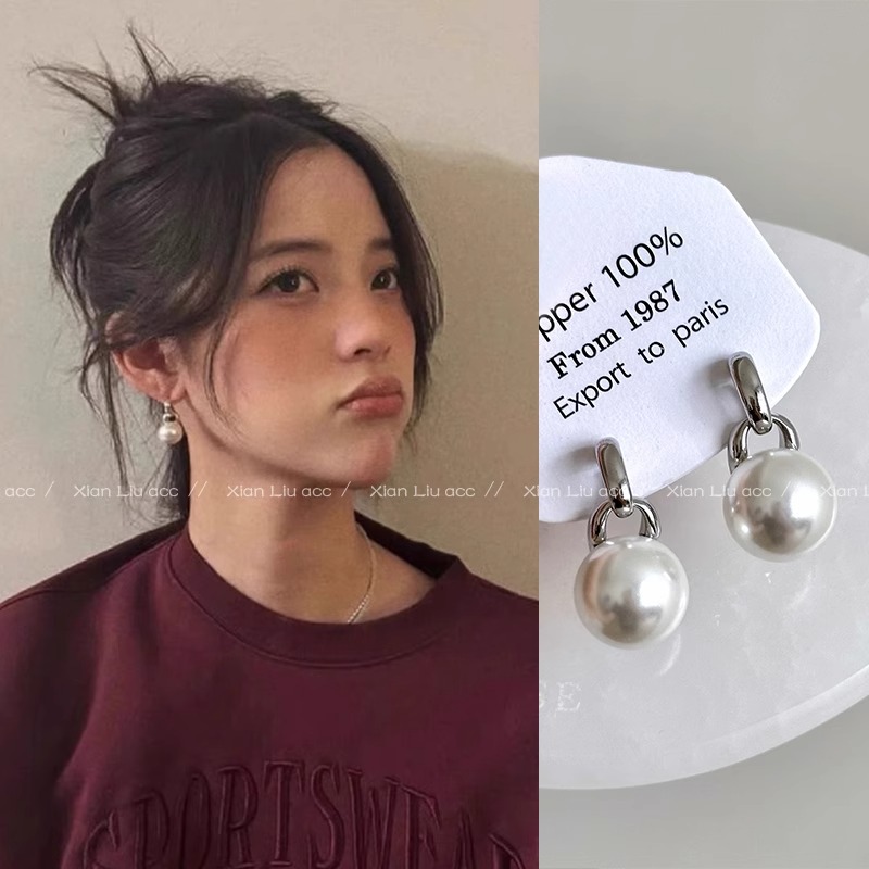 Ouyang Nana Style Pearl Earrings for Women 2026 New Model High-End Simple Stud Earrings Light Luxury High-End Earrings