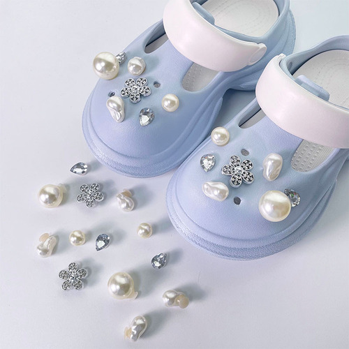 High-luxury special-shaped pearl hole shoes and shoe buckle accessories Korean style fashion simple three-dimensional jewelry buckle shoes and flower