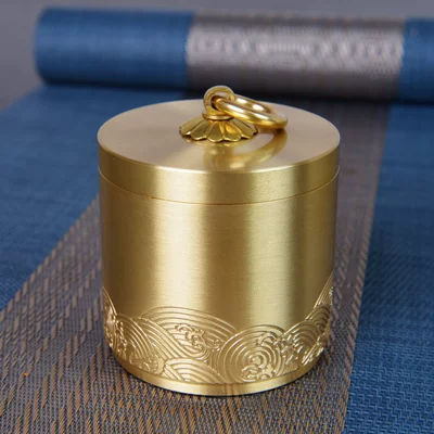 Ultra-Thick 310g Brass Car Ashtray with Lid, Embossed with Hundred Blessings, for Home, Office, and Car Use, Father's Day Gift (Car ashtray) - xiangyun-ashtray-77282cm