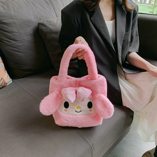 Мягкие сумки Sanrio: Kuromi и Cinnamoroll через плечо