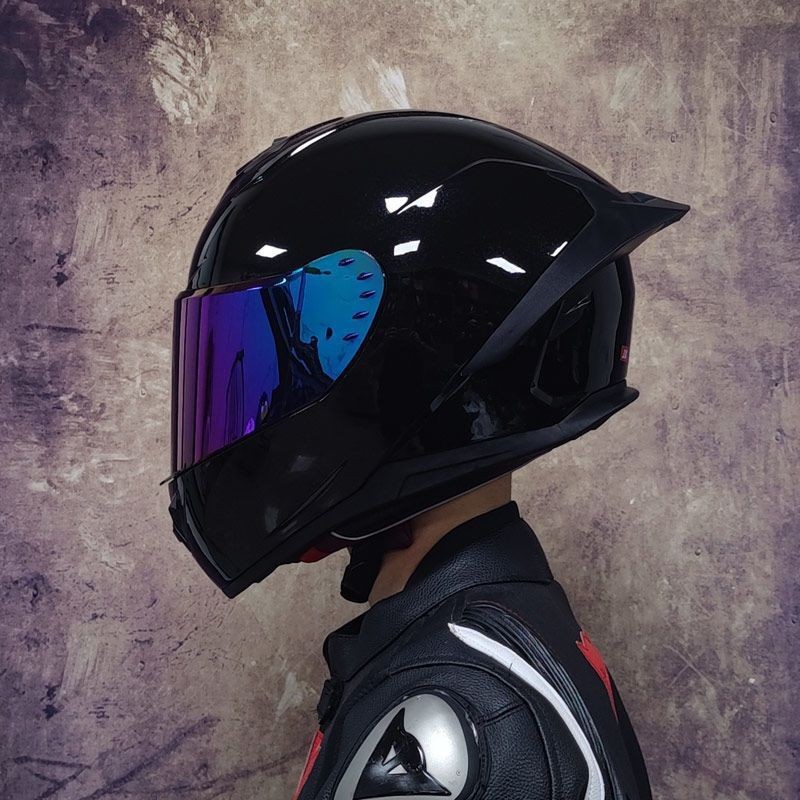Nuevo casco de motocicleta certificado 3C estándar nacional para hombres, casco cálido Bluetooth de marea nacional para hombres, esquina de personalidad de celebridad de Internet de cuatro estaciones
