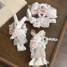 ��ͨ�ɐ���ż���ӰlȦ�r�г���ٴ�l�A������Ů�ıP�lץ�A�l�