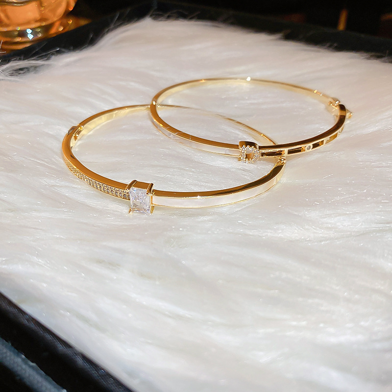 Fashion Square Copper Inlay Zircon Bangle 1 Piece