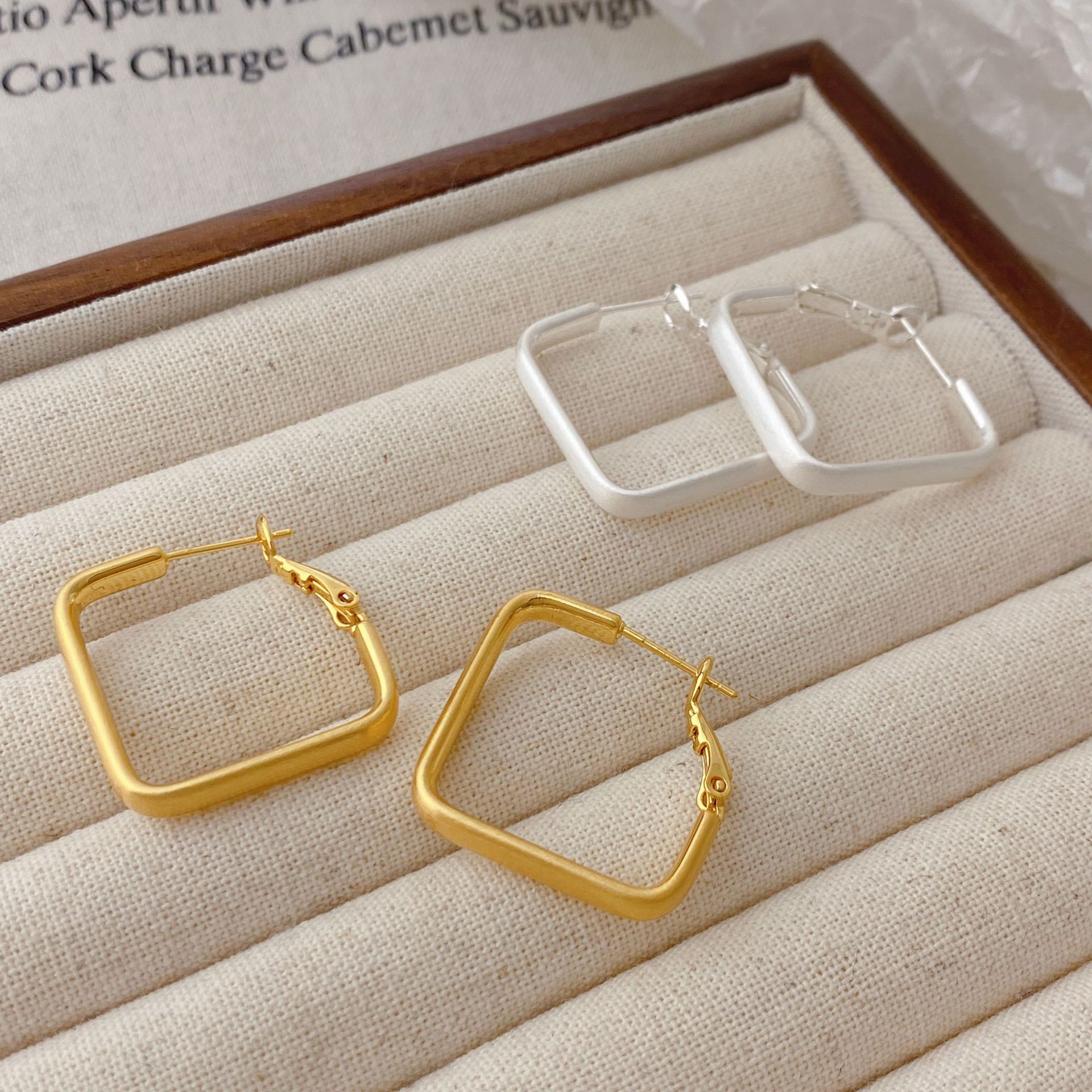 Copper Gold-Plated Korean Style Matte Brushed Square Earrings for Women, New Trendy Simple Niche Fashion Hoop Earrings