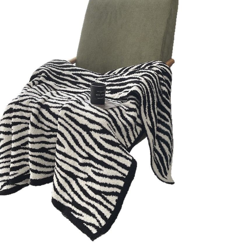 Nuevo patrón de cebra multifuncional transfronterizo manta gruesa cálida manta sofá de oficina manta de punto manta al por mayor