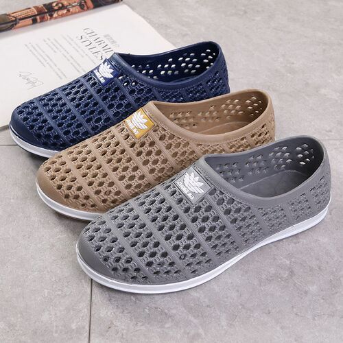 Sand Beach Hole Shoes Parent-child Hollow Breathable Creek Shoes Leisure Trendy Summer Slides Men's Sandals