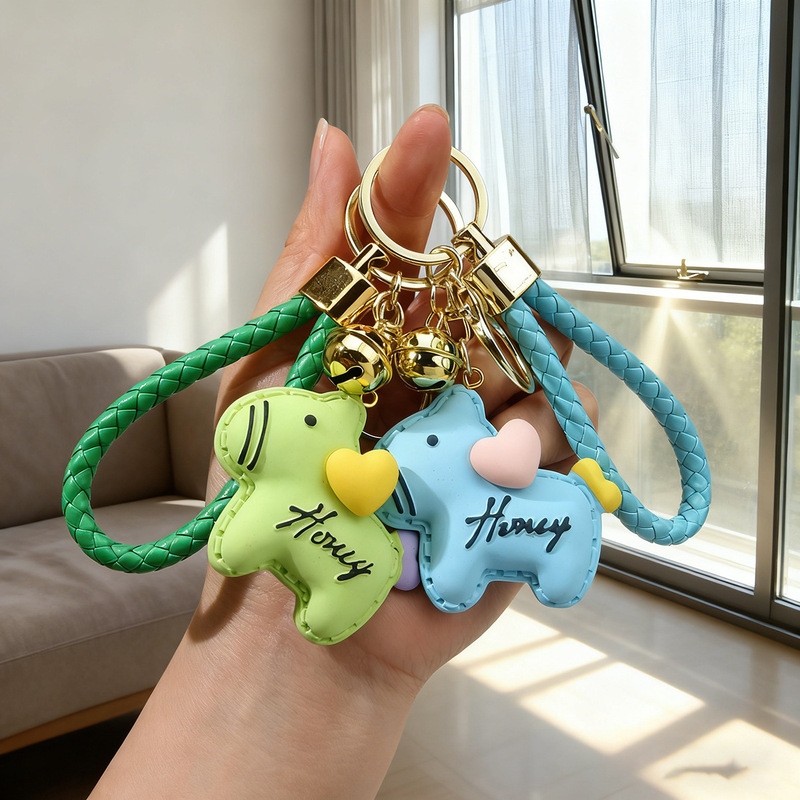 Internet Celebrity New Resin Heart Pony Keychain Cute Horse Doll Couple Key Chain Pendant Year of the Horse Small Gift