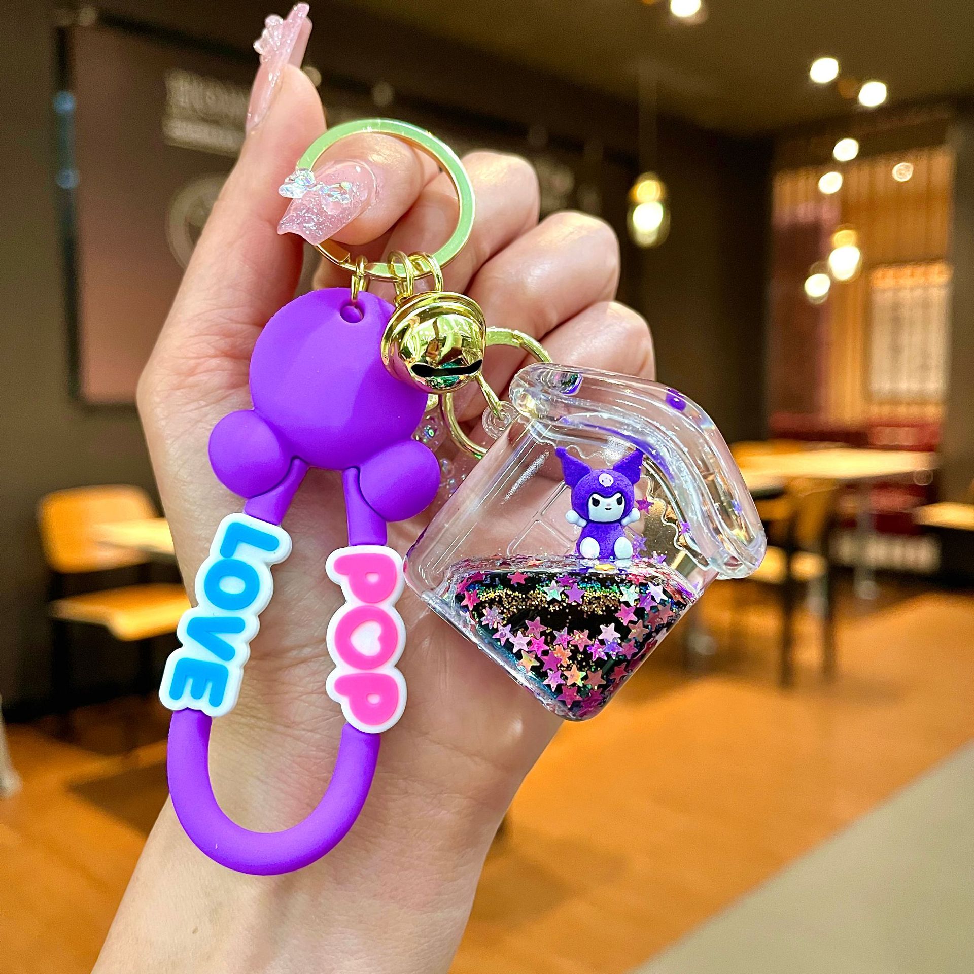 Nuevo llavero de dados luminosos con aceite, cuentas de burbujas, dados, colgantes de botella de arena de cristal, colgantes de bolsas al por mayor