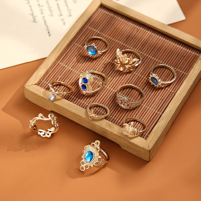 retro golden brand sapphire set