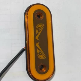 尾灯;转向灯、角灯;其他车灯