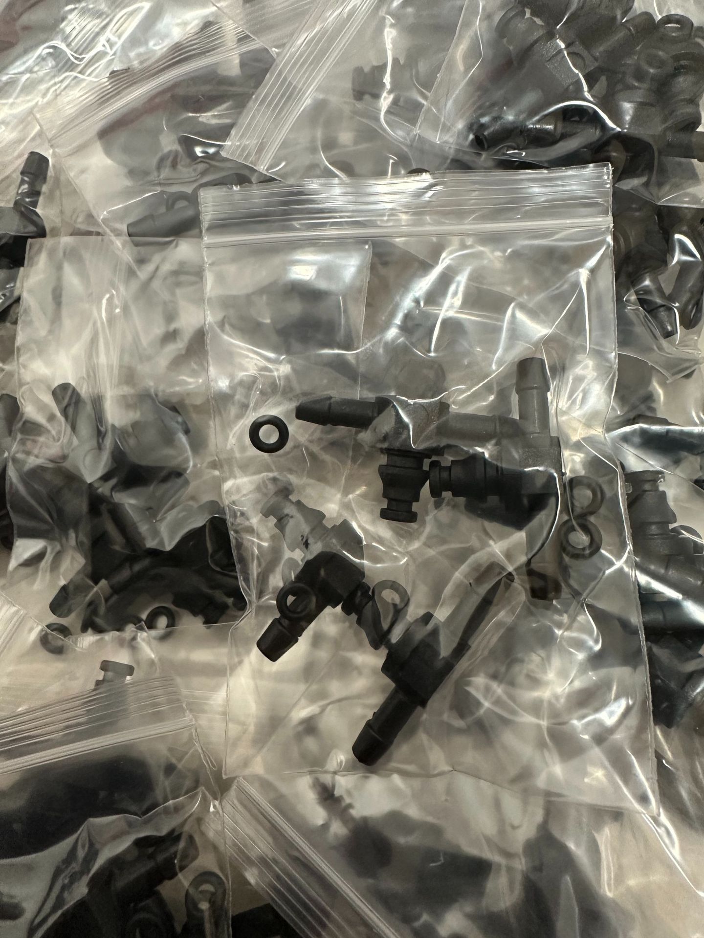 Diesel Efi Return Pipe Three-Way Connector, T-Type, Three Three-Way Connectors, One Two-Way Connector, One L-Type, One Set of Three T-Connectors and One L-Type