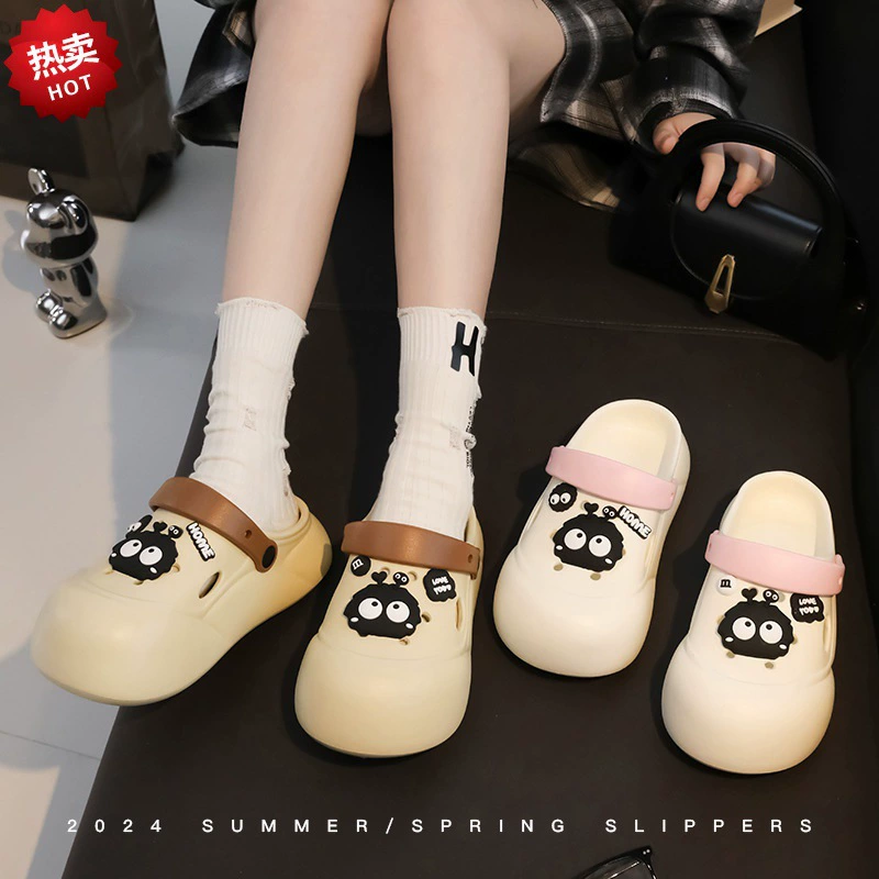 Туфли с мультяшными пещерными туфлями на толстой подошве 2024 новая летняя булочка