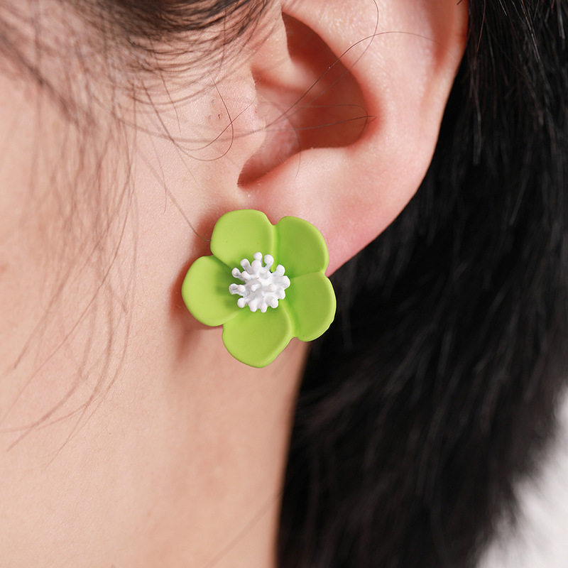 1 Pair Sweet Flower Stoving Varnish Alloy Ear Cuffs display picture 2