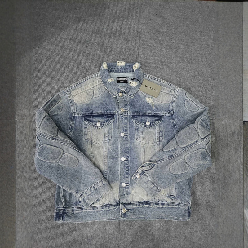 YEEZY Kanye West-style three-way collaboration jacket, high-street heavyweight washed and distressed denim armor jacket