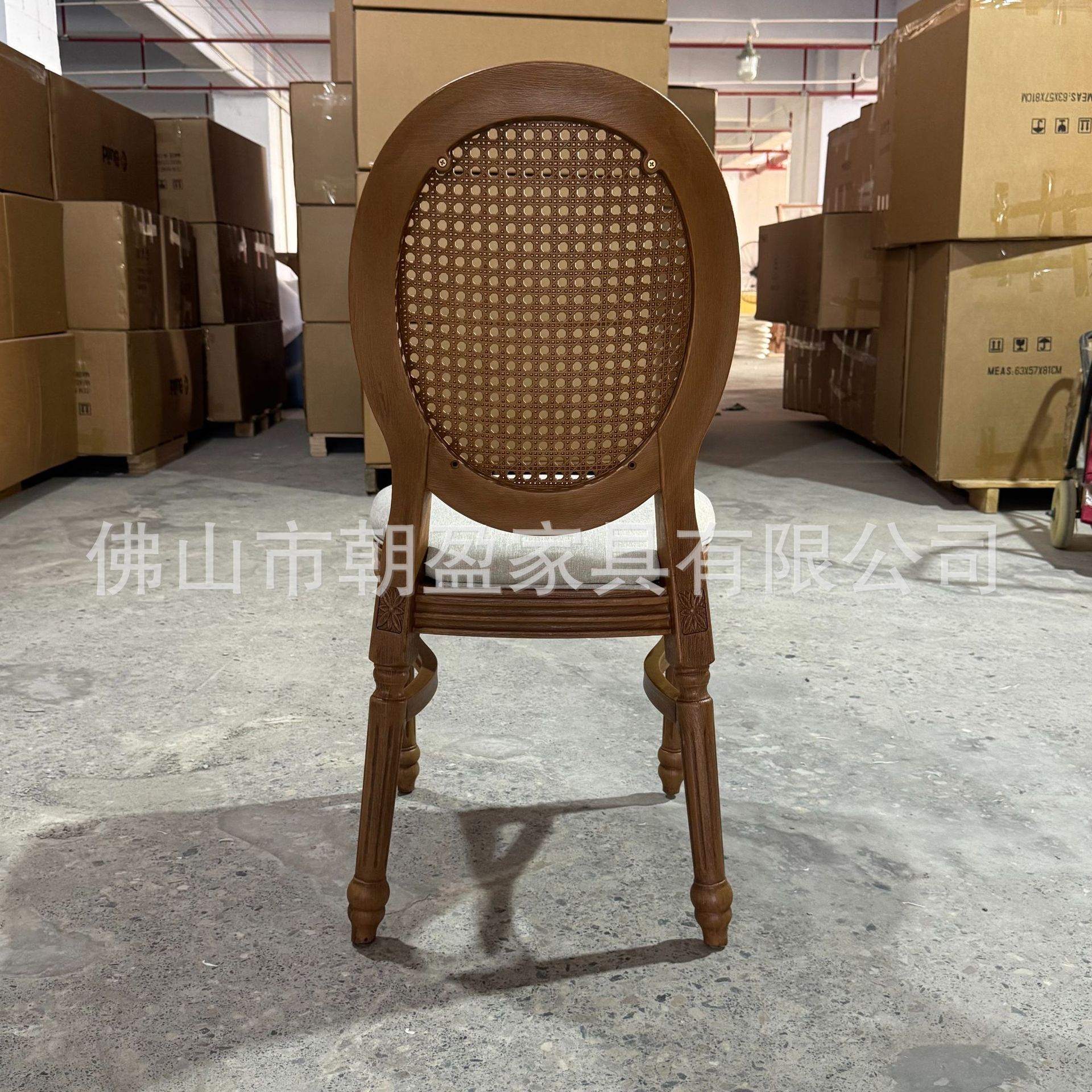 Fábrica de origen retro americana hacer vieja silla de bodas al aire libre silla de bodas red de caña silla de banquete trasera transfronteriza