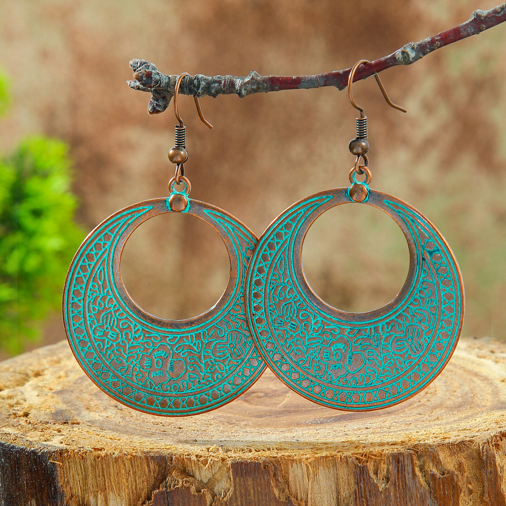 Cross-Border Hot-Selling Metal Earrings Wholesale Bohemian Style Hollow Earrings Retro Distressed Alloy Earrings