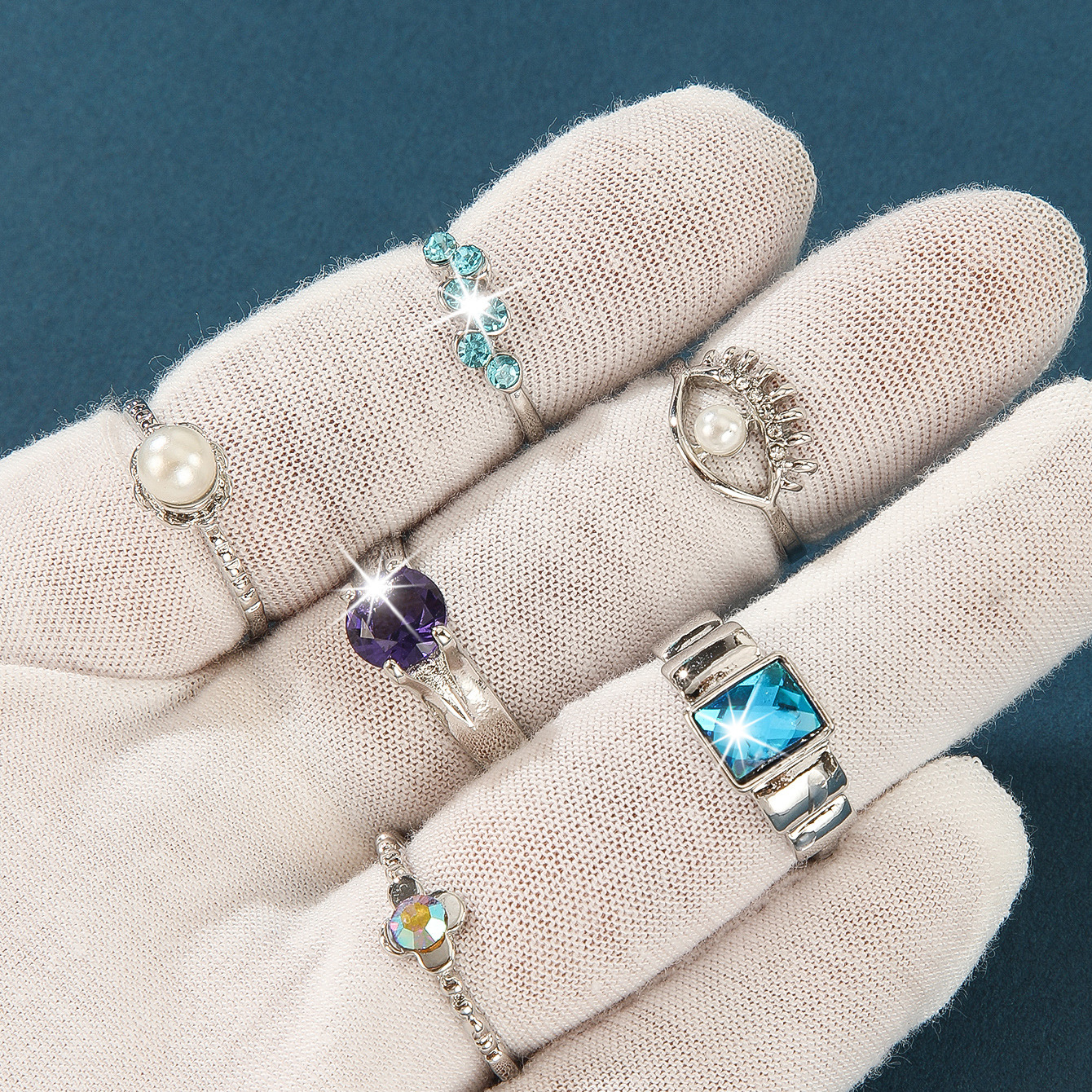 Ensemble de bagues fantaisie à fleurs colorées avec diamants_voghion.com