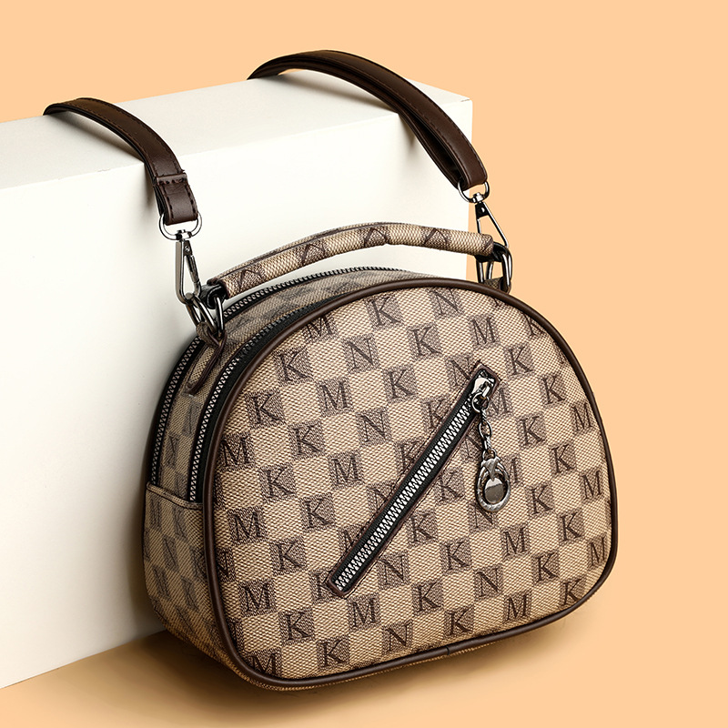 도매 대용량 국경 가방 여성의 새로운 패션 간단한 유행 어깨 가방 통근 올 매치 어깨 크로스 바디 백