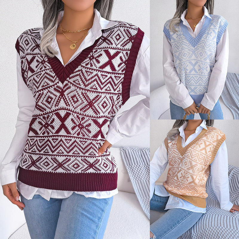 Clearance 2023 Autumn/Winter European and American Christmas Snowflake Pattern V-Neck Knitted Vest Sweater Independent Cross-Border Women's Clothing