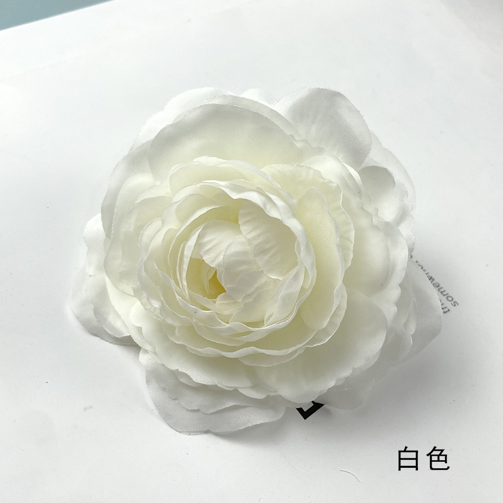 하얀색