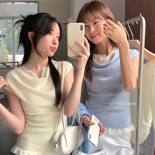 2025 Summer New Chic French Elegant Style Lace Splice Swing Collar Knit Women's One-Shoulder Top