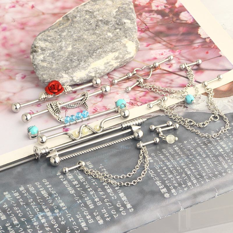 Silver pointed spike labret stud material detail