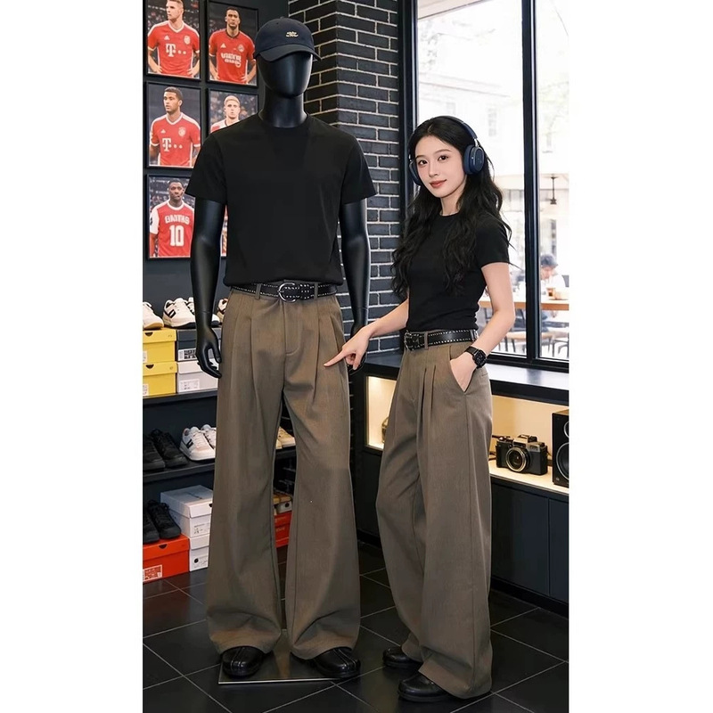 Black Wide-Leg Pleated Trousers for Men, Spring and Autumn, Stylish and Cool Cleanfit Pants, Slightly Flared Paratrooper Cargo Pants Black Wide-Leg Pleated Trousers for Men, Spring and Autumn, Stylish and Cool Cleanfit Pants, Slightly Flared Paratrooper Cargo Pants