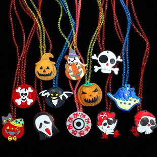 Cross-border Amazon new Halloween Children's luminous necklace led flash pumpkin luminous ghost head pendant toy