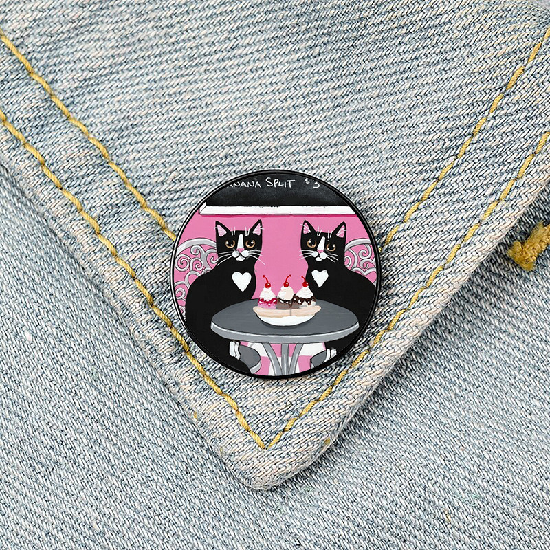 Animal Pattern Cartoon Style Pin Animal Mixed Materials Printing Unisex Brooches