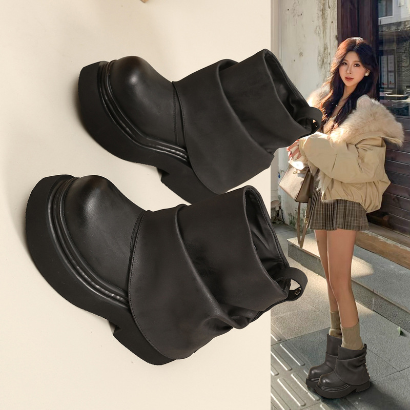 8158-6 Thick-soled, height-increasing, slimming, fashionable short boots for women, 2026 autumn and winter new style Martin boots 8158-6 Thick-soled, height-increasing, slimming, fashionable short boots for women, 2026 autumn and winter new style Martin boots