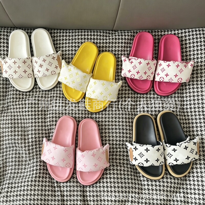 Lujia Thick-Soled Velcro Slippers for Women 2026 New European Denim Letter Watercolor Print Slide Sandals Export