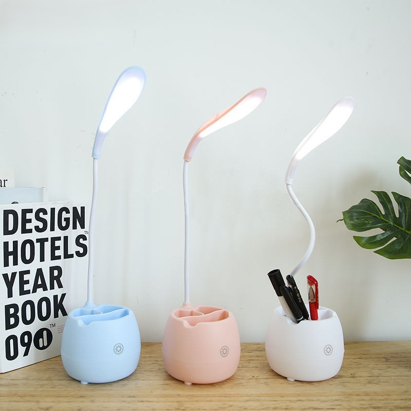 LED table lamp for desktop