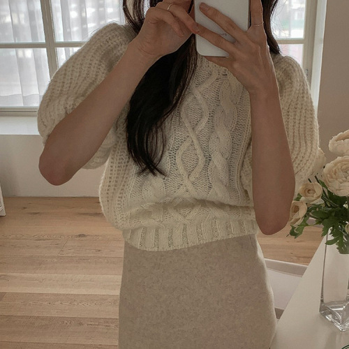 2025 Spring and Autumn South Korea Chic Gentle French Sweet Crochet Crew Neck Bubble Sleeve Short Sleeve Top