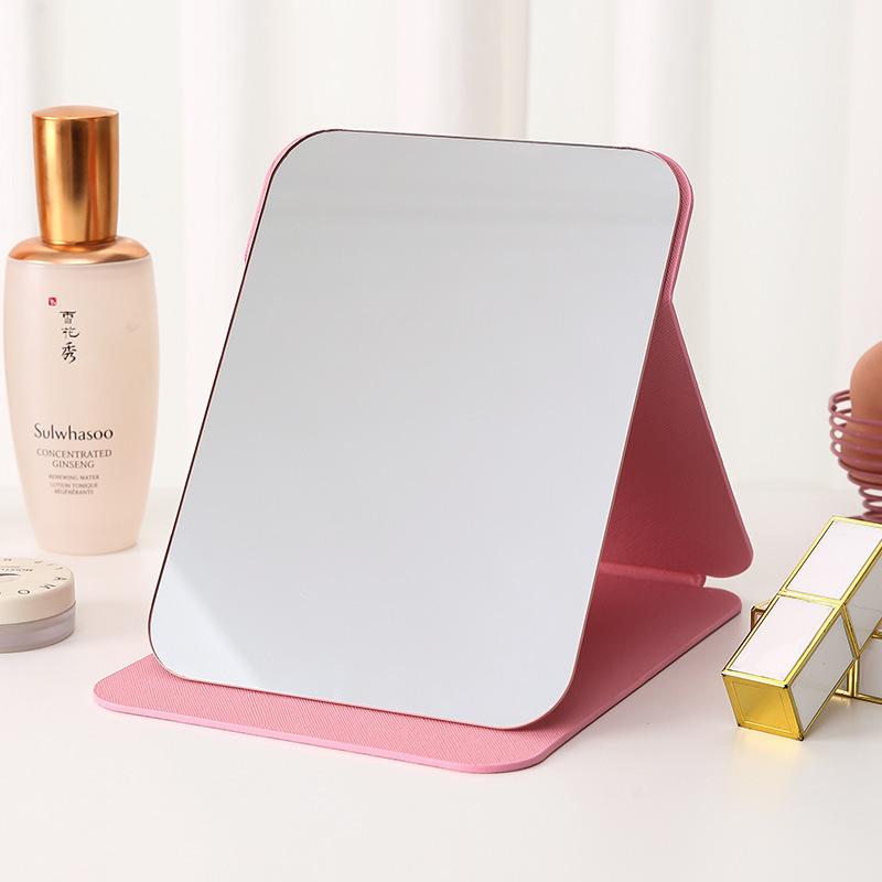 Espejo plegable de cuero PU Dormitorio de estudiantes Espejo de maquillaje de belleza de estilo princesa Espejo de tocador simple de escritorio para el hogar