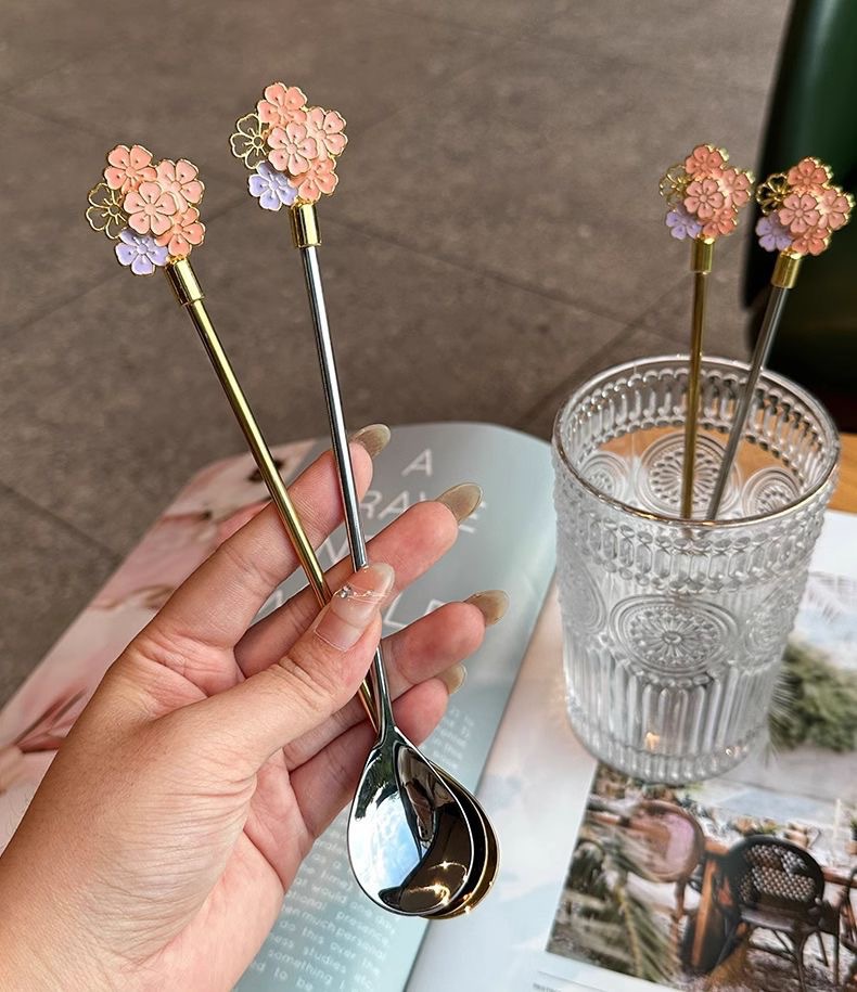 Cuchara de postre para café Sakura Ins, ligera, de lujo, de acero inoxidable 304, con mango largo y revolvimiento de alto valor._voghion.com